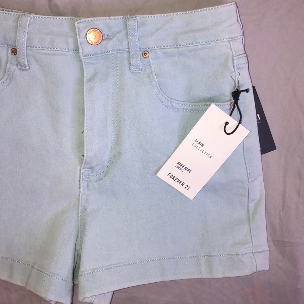 FOREVER 21 || NWT high rise denim shorts